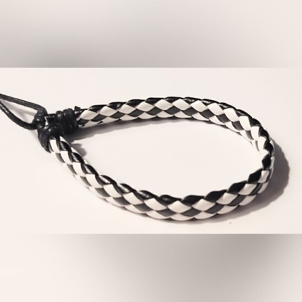 Men's bracelet leather braided checkered black new d72
